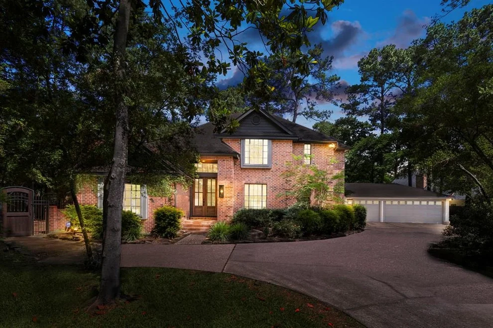 Unit for sale at 80 Indian Clover Drive, The Woodlands, TX 77381