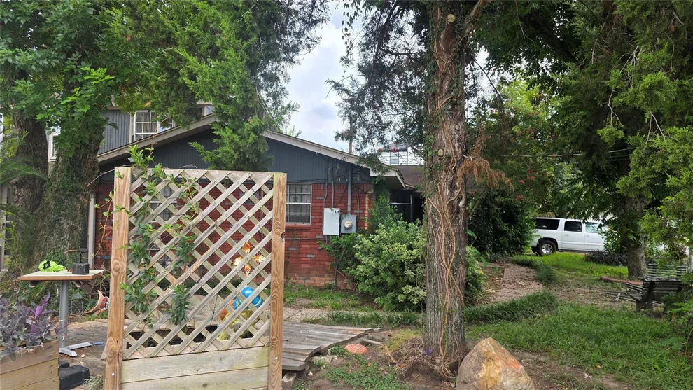 Unit for sale at 4518 Robertson Street, Houston, TX 77009