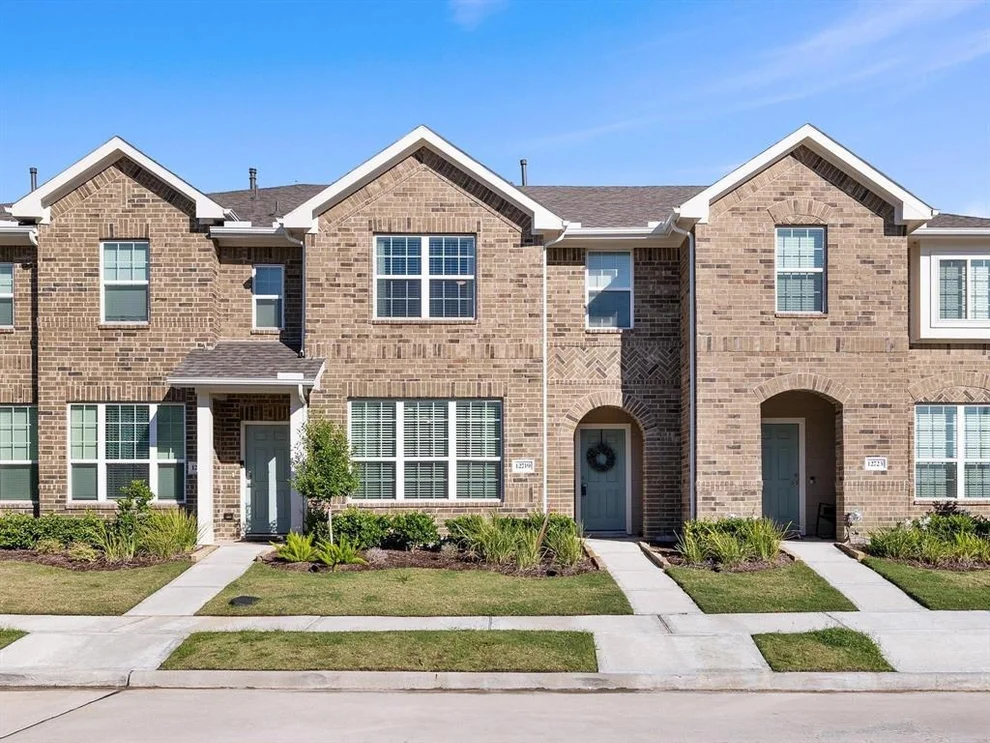 Unit for sale at 12719 Beatrice Terrace Drive, Humble, TX 77346