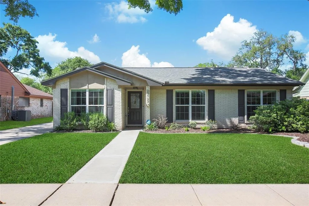 Unit for sale at 12722 Westleigh Drive, Houston, TX 77077