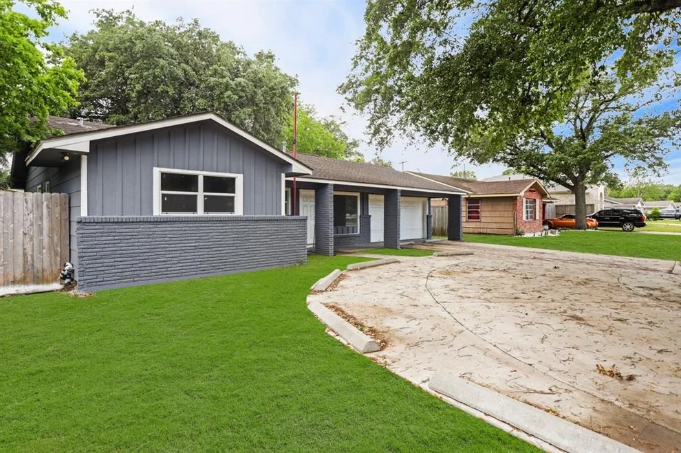 Unit for sale at 7007 Bellaire Boulevard, Houston, TX 77074