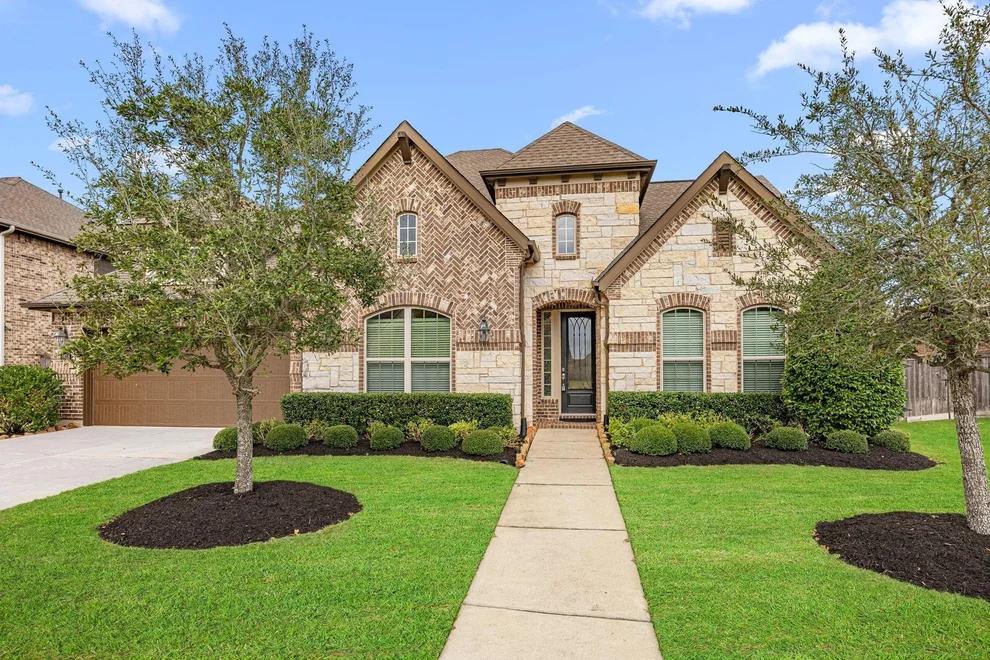Unit for sale at 1618 Saxon Bend Trail, Richmond, TX 77469