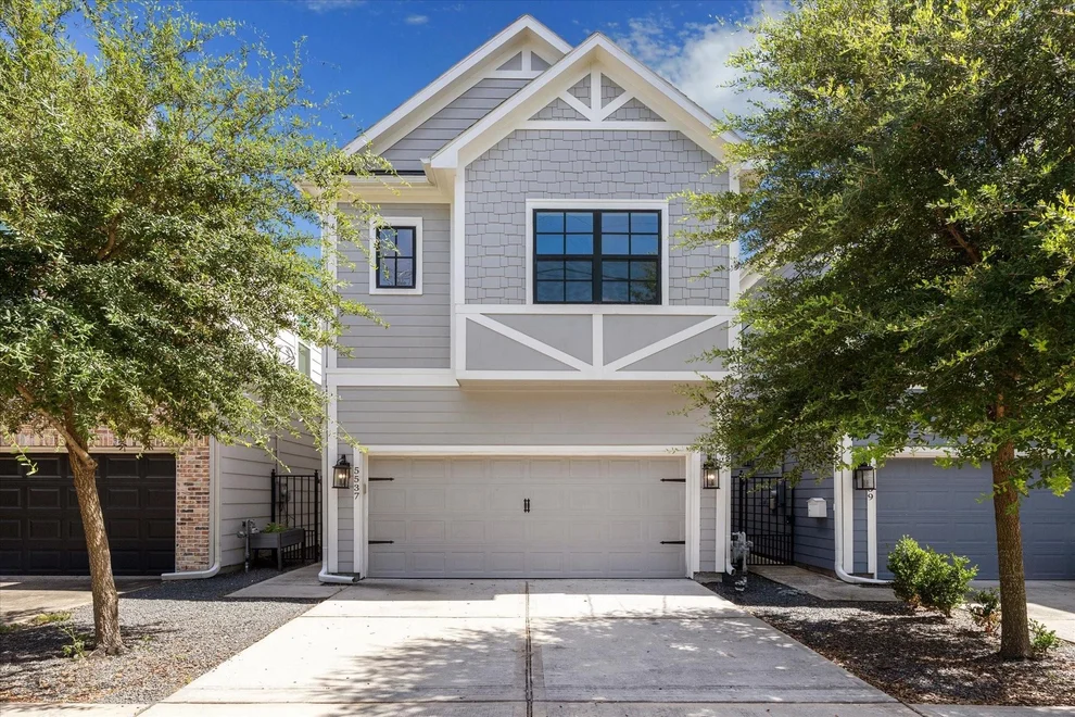 Unit for sale at 5537 Petty Street, Houston, TX 77007
