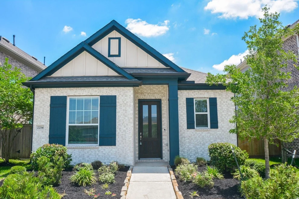 Unit for sale at 2214 Bridgeport Path Drive, Missouri City, TX 77459