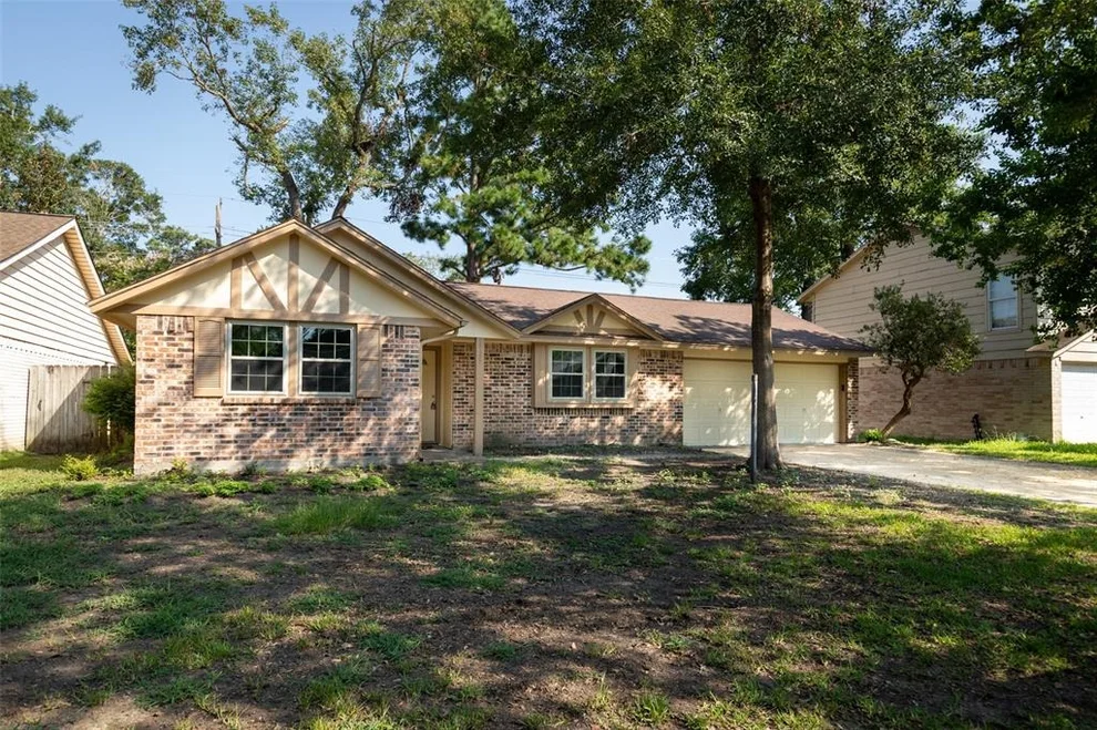 Unit for sale at 17327 Shrub Oak Drive, Humble, TX 77396