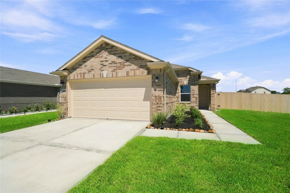 Unit for sale at 1519 Valley Creek Drive, Rosharon, TX 77583