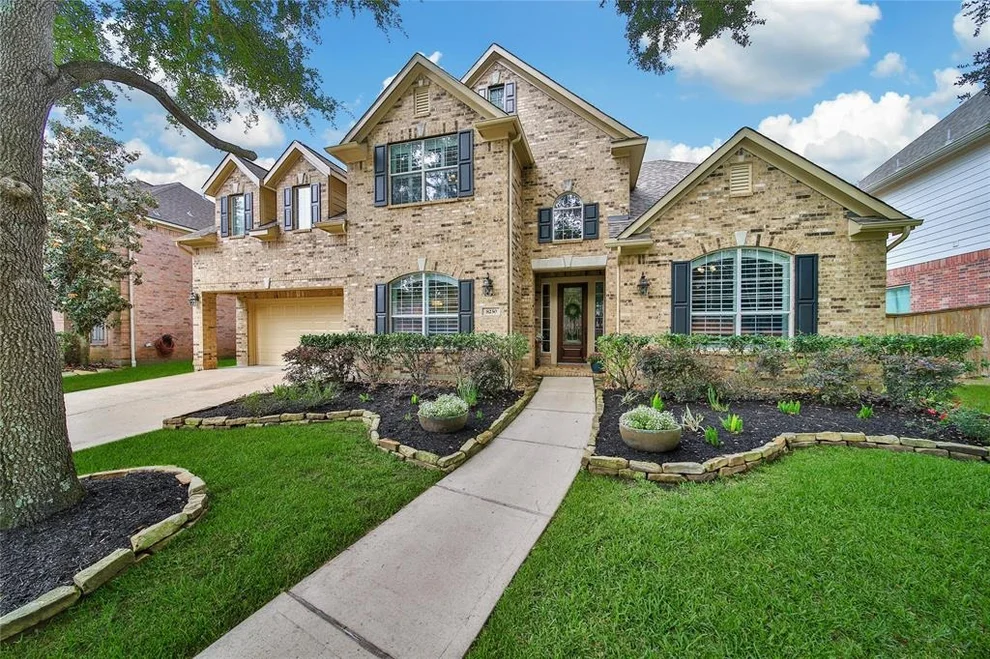 Unit for sale at 8230 Crescent Knolls Drive, Richmond, TX 77406