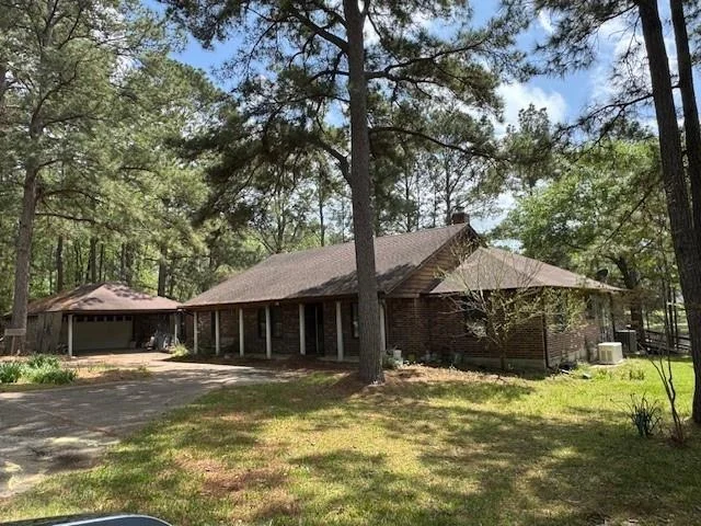 Unit for sale at 24 Lakewood, Trinity, TX 75862