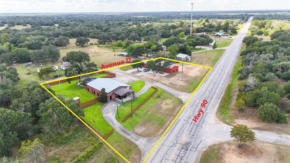 Unit for sale at 1354 Us Highway 90a, Sheridan, TX 77475