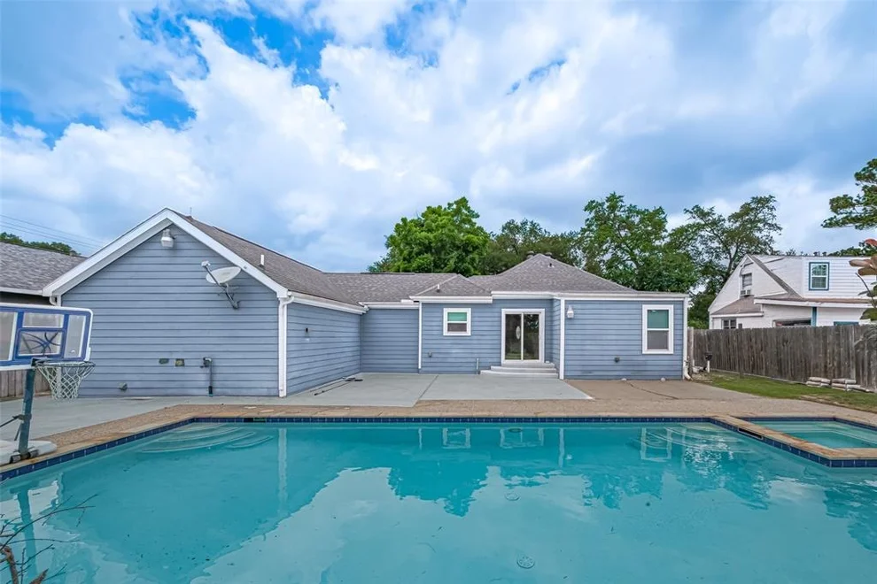 Unit for sale at 8006 Grafton Street, Houston, TX 77017