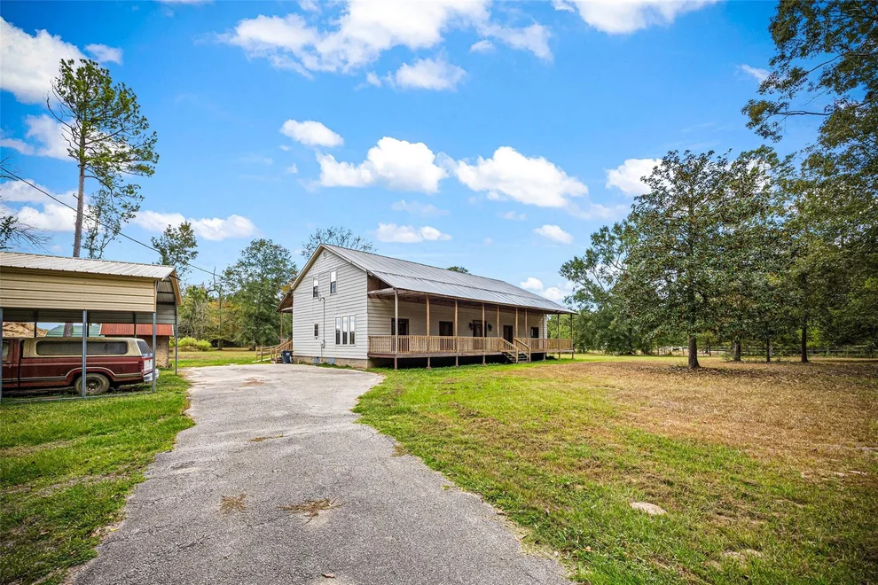 Unit for sale at 7 Northwood Country Lane, Huffman, TX 77336