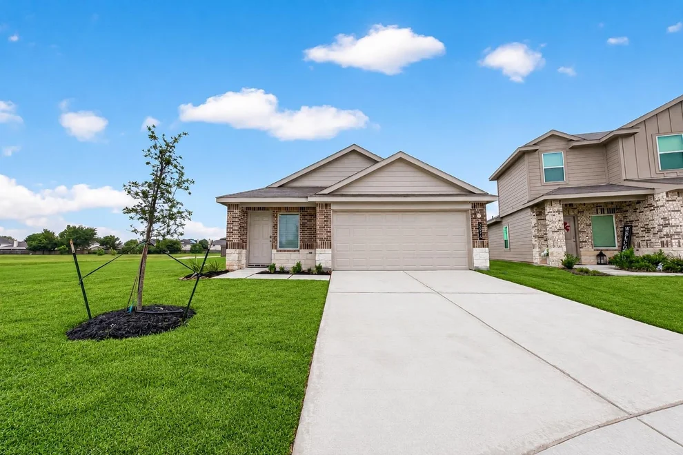Unit for sale at 2074 Legacy Hills Drive, Houston, TX 77067