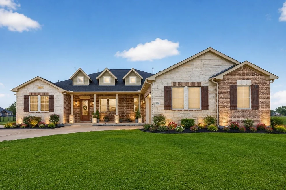 Unit for sale at 803 Lily Lane, Rosharon, TX 77583