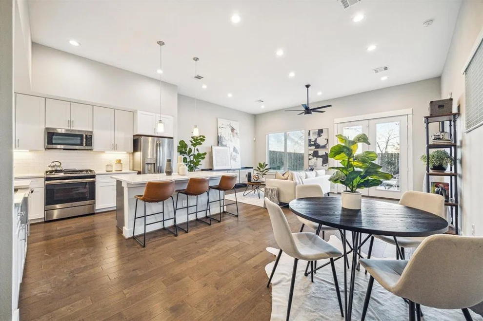 Unit for sale at 806 Thornton Road, Houston, TX 77018