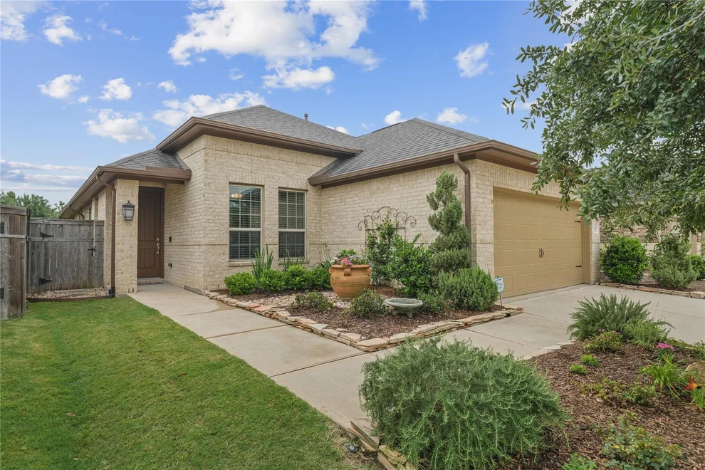 Unit for sale at 29011 Turning Springs Lane, Fulshear, TX 77441
