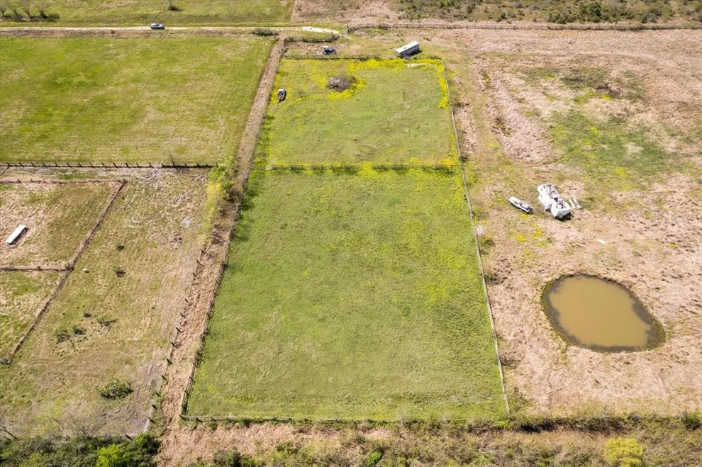 Unit for sale at 000 Holland, Texas City, TX 77539