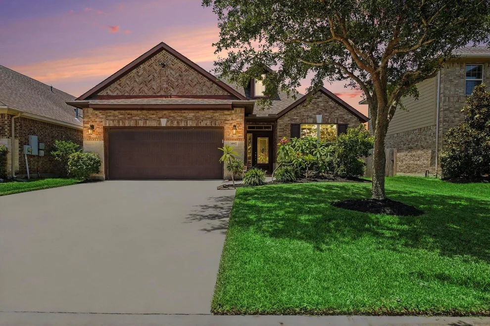 Unit for sale at 4817 Ladona Court, League City, TX 77573