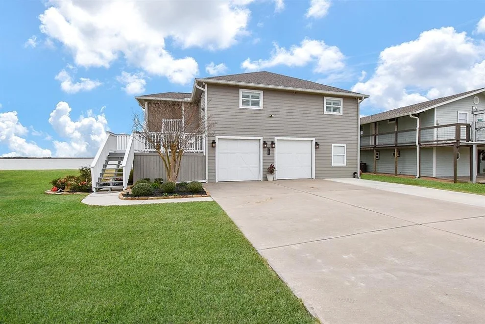 Unit for sale at 1616 W Bayshore Drive, Palacios, TX 77465