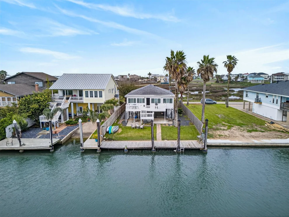 Unit for sale at 906 91st Street, Galveston, TX 77554