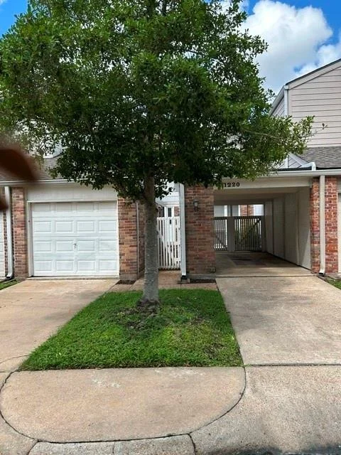 Unit for sale at 1220 Fountain View Drive, Houston, TX 77057