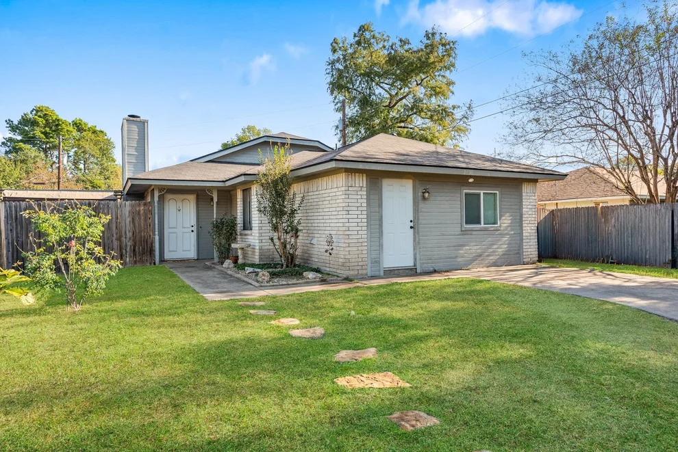 Unit for sale at 3113 Larkspur Circle, Bryan, TX 77845