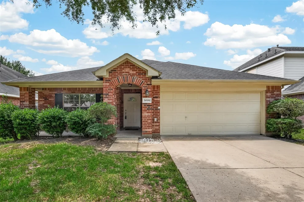 Unit for sale at 5006 Juniper Walk Lane, Katy, TX 77494