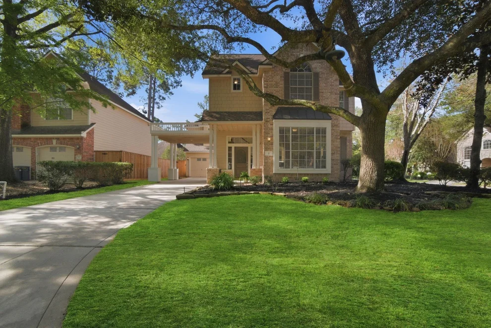 Unit for sale at 2 Wild Aster Court, The Woodlands, TX 77382