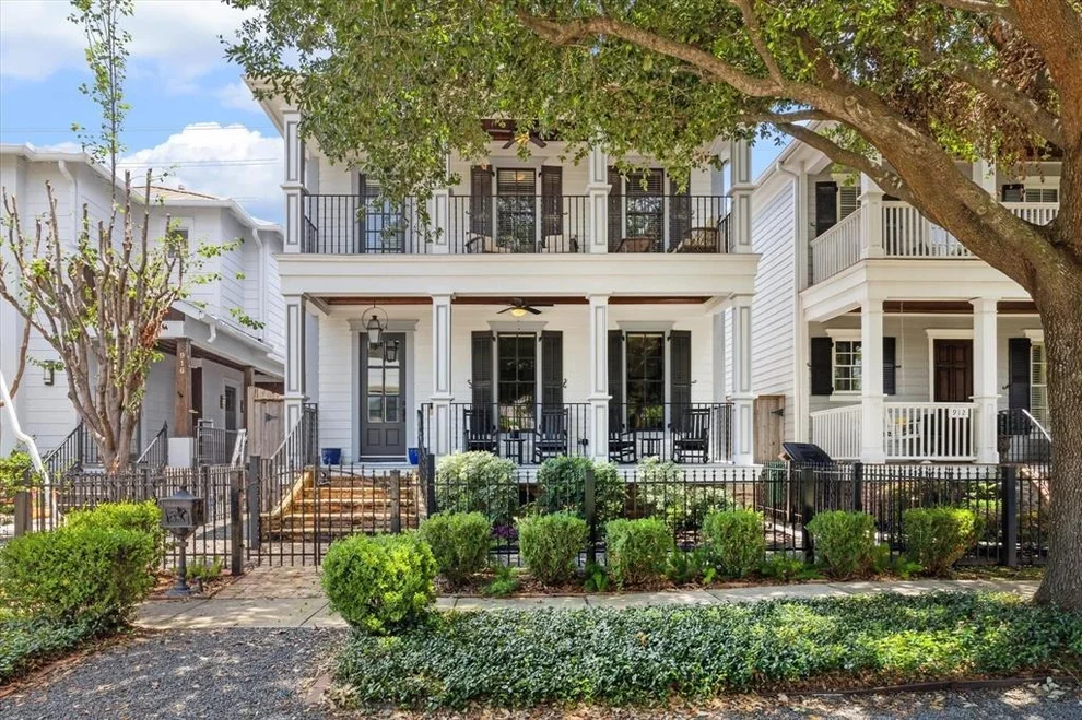 Unit for sale at 914 Nicholson Street, Houston, TX 77008