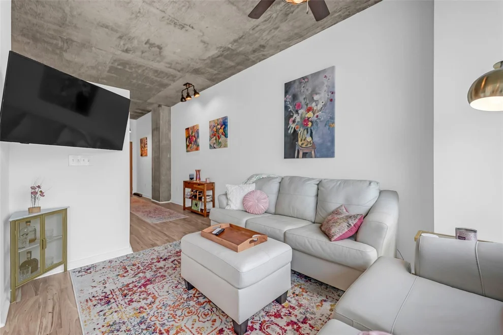Unit for sale at 5925 Almeda Road, Houston, TX 77004