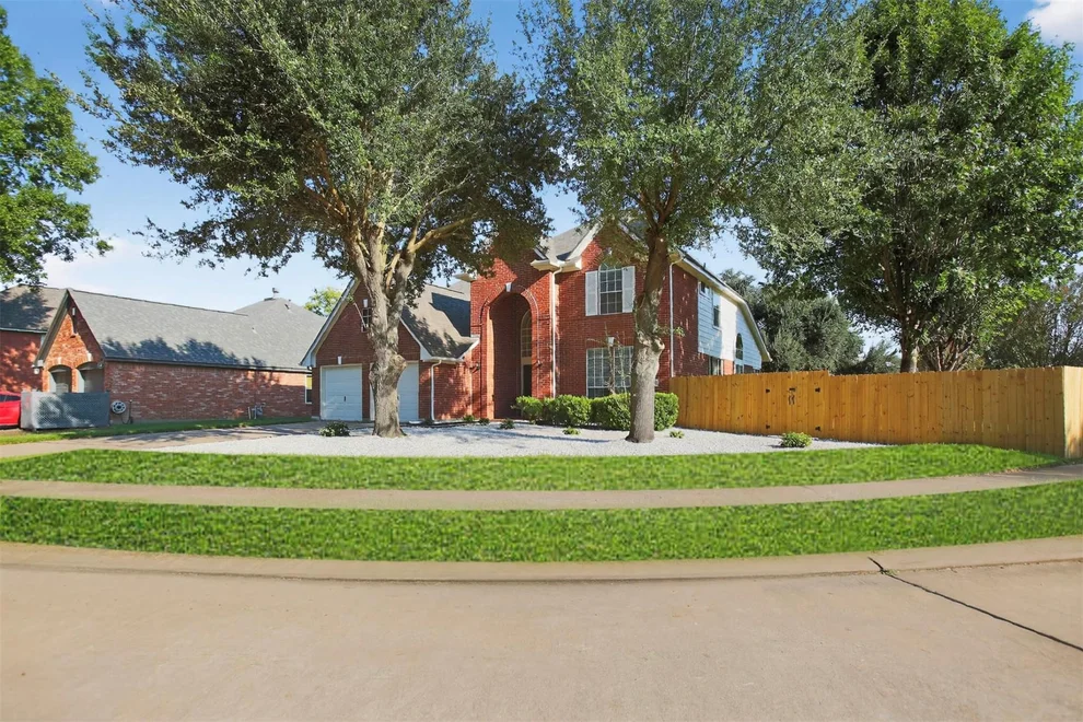 Unit for sale at 18418 Lakeview Circle, Houston, TX 77084