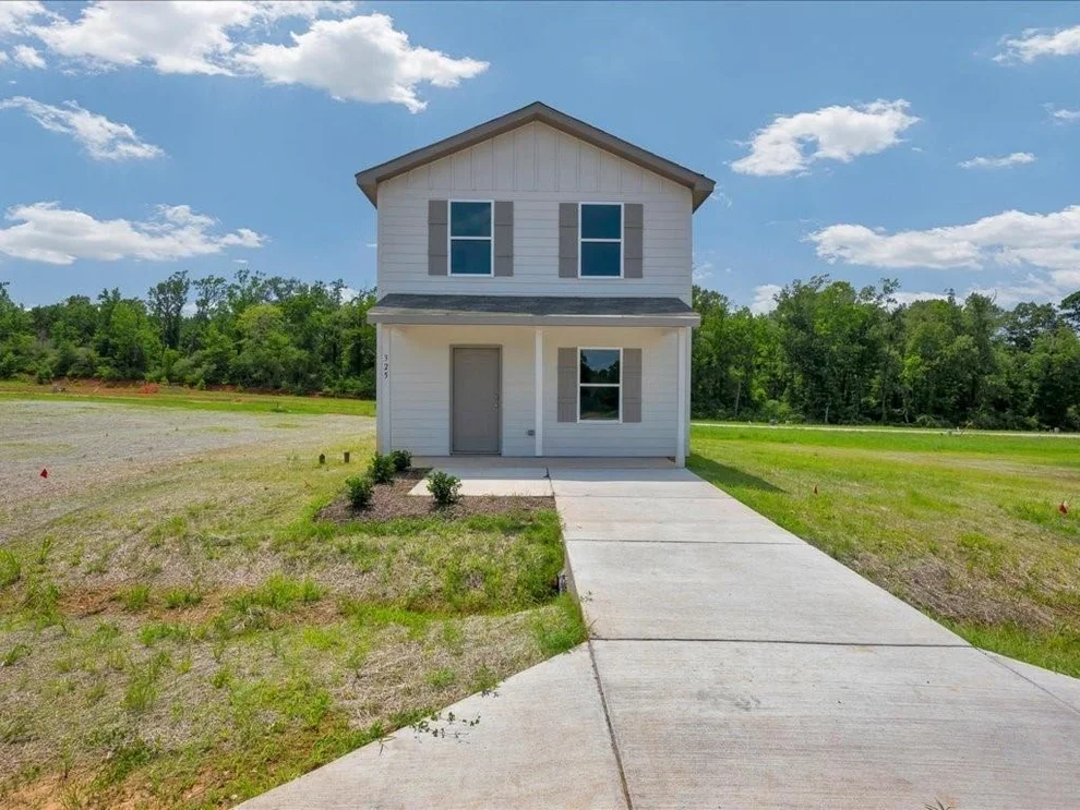 Unit for sale at 325 Dana Drive, Lufkin, TX 75901