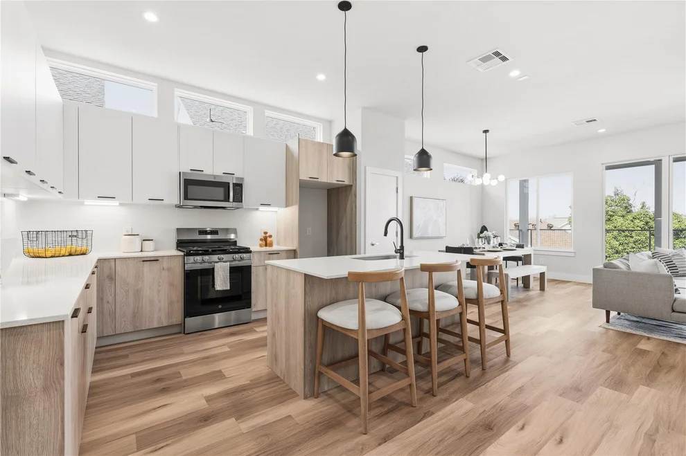 Unit for sale at 3605 New Orleans Street, Houston, TX 77020