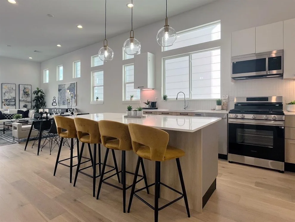 Unit for sale at 303 Marcella Street, Houston, TX 77091