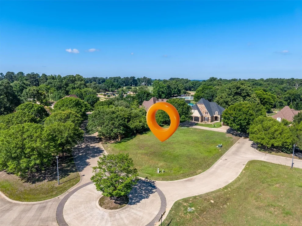 Unit for sale at 100 Elm Tree Circle, Bullard, TX 75757