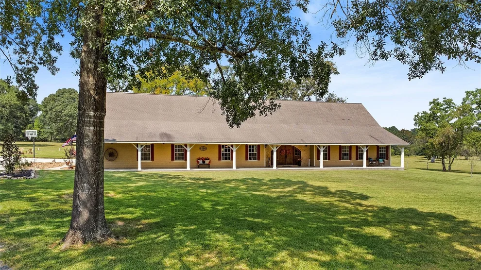 Unit for sale at 7875 Willys Road, New Waverly, TX 77358