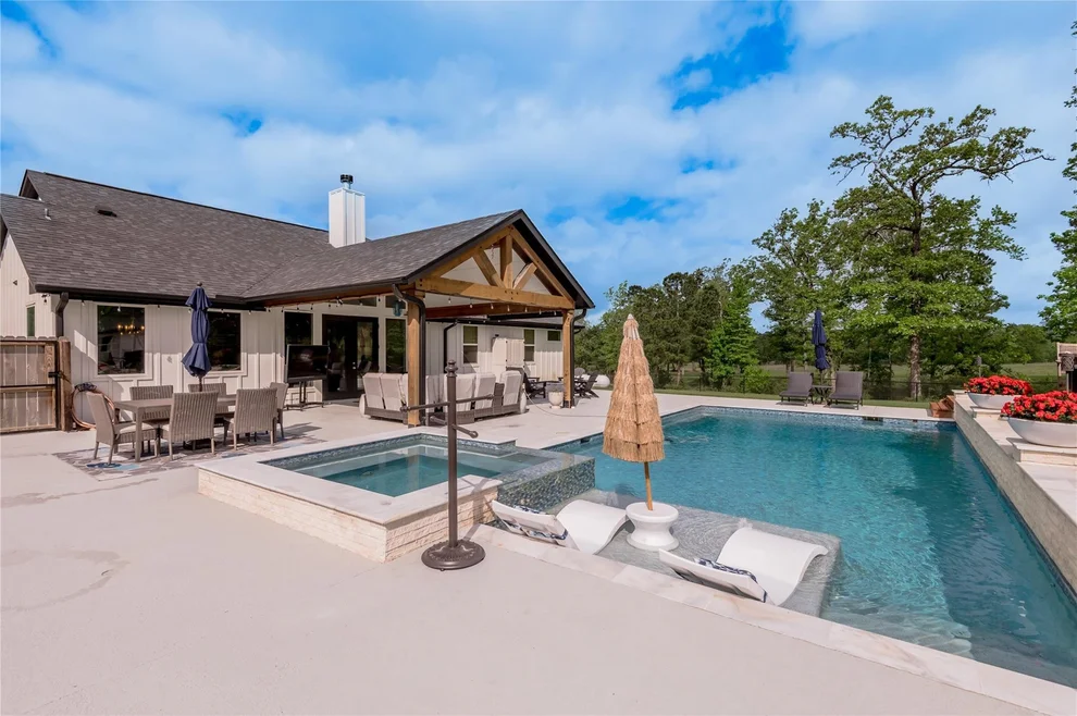 Unit for sale at 185 Dogwood Hill Trail, Groveton, TX 75845