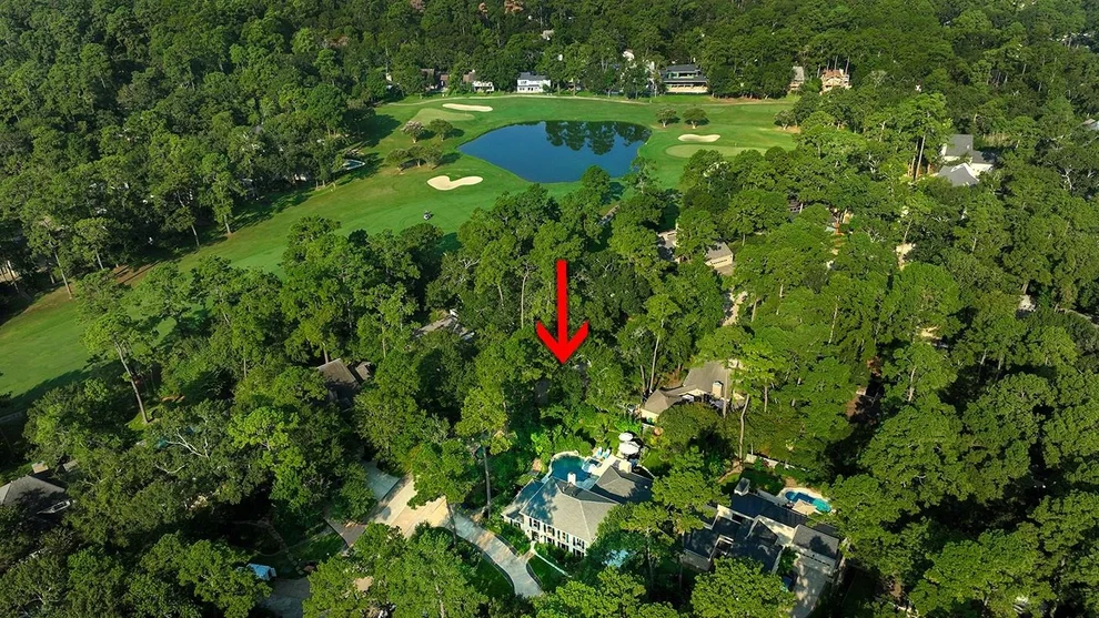 Unit for sale at 2818 S Logrun Circle, The Woodlands, TX 77380