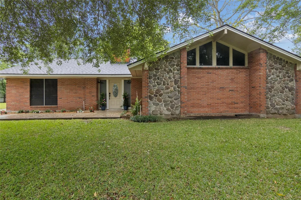 Unit for sale at 1206 Fay Avenue, Kemah, TX 77565