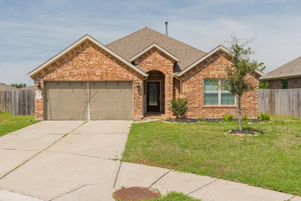 Unit for sale at 14207 Irvine Ranch Trail, Conroe, TX 77384