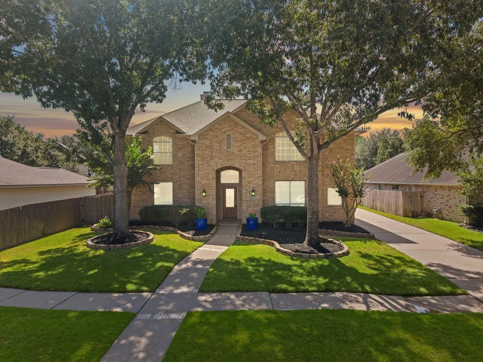 Unit for sale at 10530 Echo Falls Lane, Houston, TX 77095