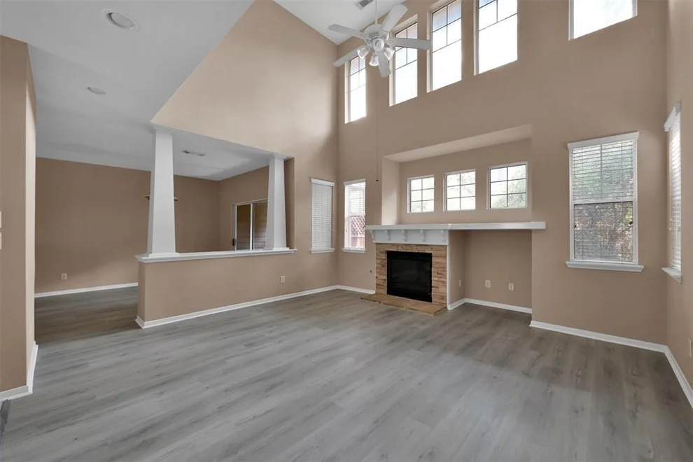 Unit for sale at 33 Stone Creek Place, The Woodlands, TX 77382