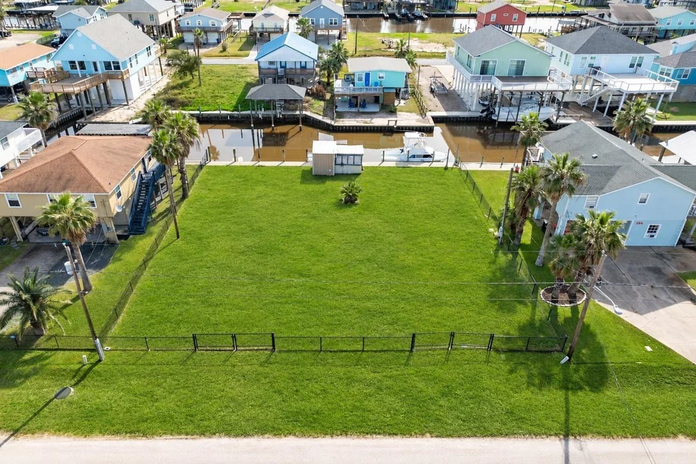 Unit for sale at 402 Shark Lane, Surfside Beach, TX 77541