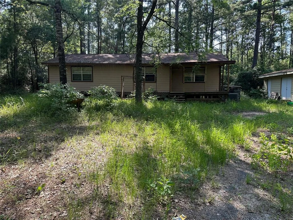 Unit for sale at 1883 Winding Creek Drive, Trinity, TX 75862