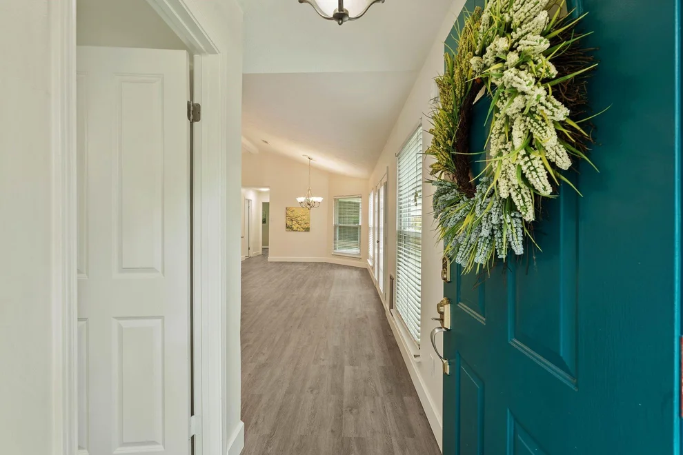 Unit for sale at 18 Bitterwood Circle, The Woodlands, TX 77381
