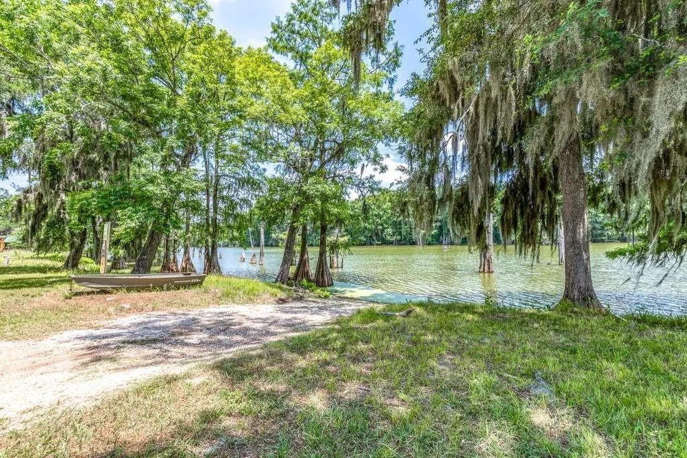 Unit for sale at 203 Ferguson Drive, Cleveland, TX 77327