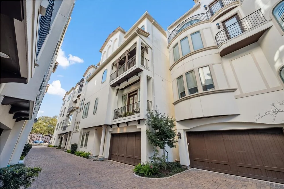 Unit for sale at 1700 Sunset Boulevard, Houston, TX 77005