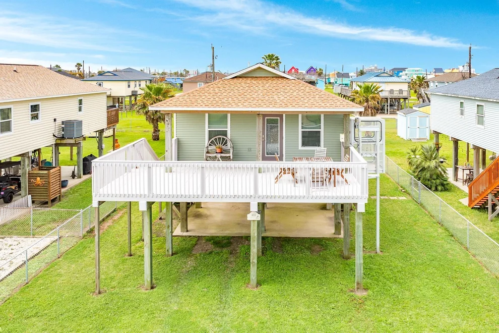 Unit for sale at 433 Seabean Street, Surfside Beach, TX 77541