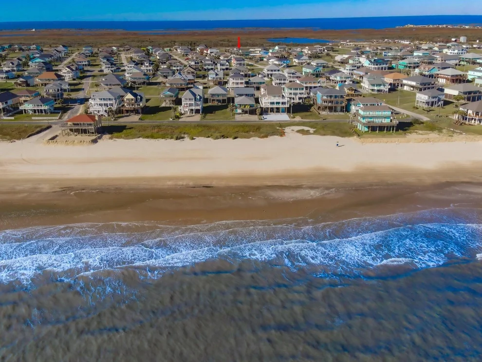Unit for sale at 970 Surf, Crystal Beach, TX 77650