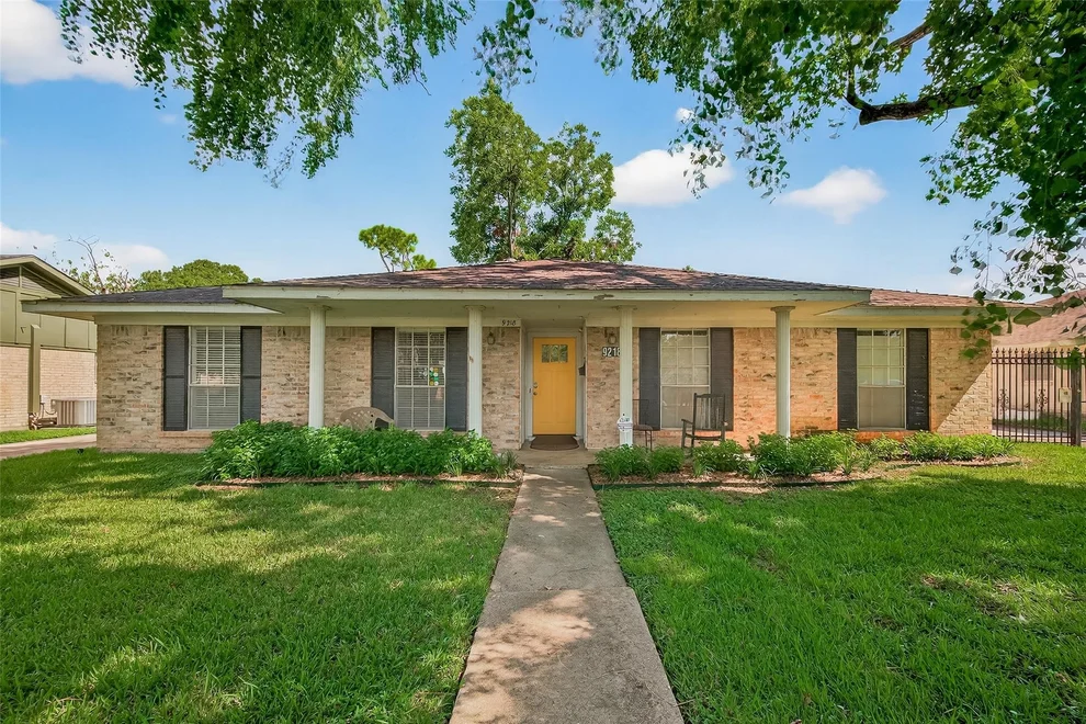 Unit for sale at 9218 Rowan Lane, Houston, TX 77036