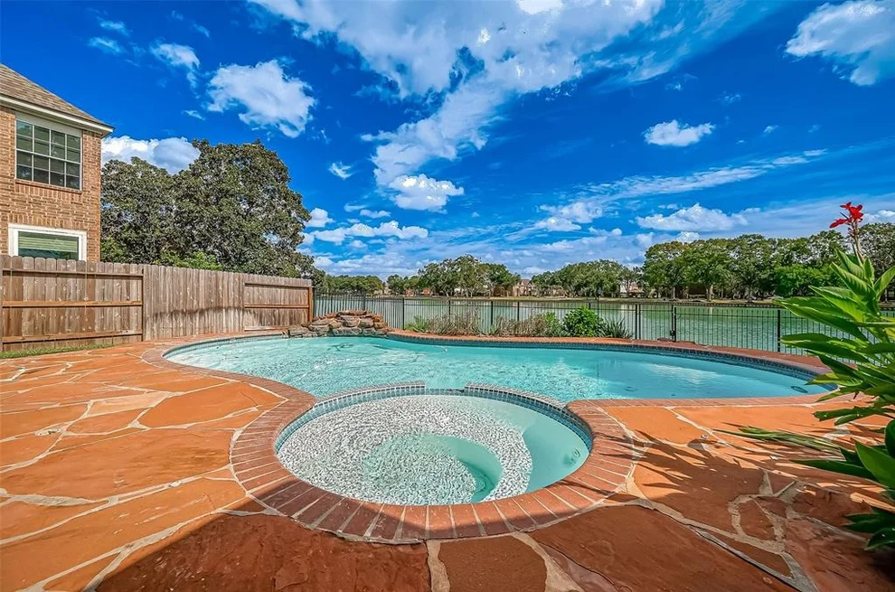 Unit for sale at 2119 Tradewinds Drive, Missouri City, TX 77459